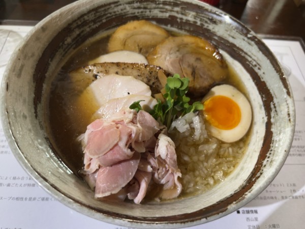 「特選あごだし麺1380円」@西山屋の写真
