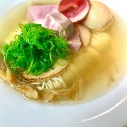 特製クリア豚骨らぁ麺