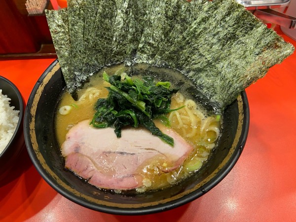 「ラーメン海苔マシ味薄め」@横浜家系総本山 吉村家直系店 ラーメン内田家の写真