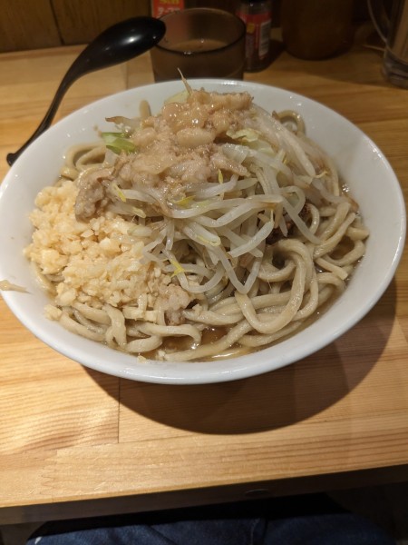 「ラーメン少ニンニク多めアブラ」@ラーメン緑山の写真