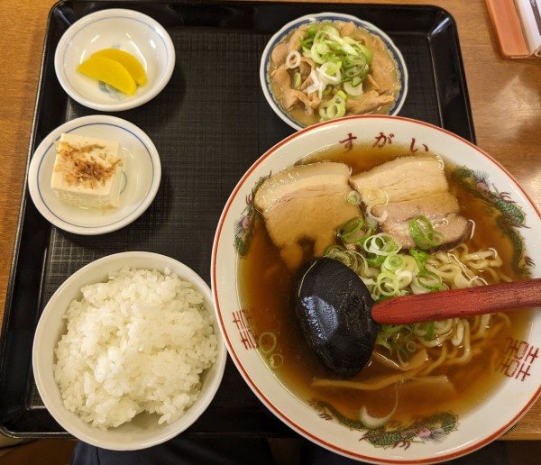 「ラーメン定食　もつ煮込み」@すがい食堂 太田店の写真