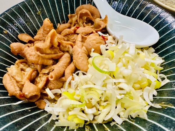 「もつパタン【950円】」@自家製麺SHINの写真