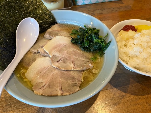 「チャーシューメン ¥1,020　ライス ¥100」@矢口家 中原店の写真