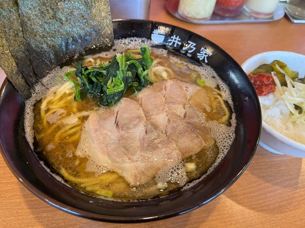 「チャーシューメン ¥950　半ライス ¥100」@井乃家の写真