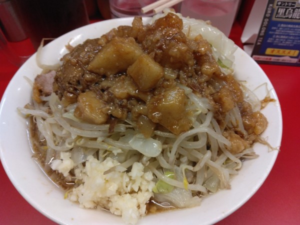 「ラーメン小880円(150ｸﾞﾗﾑ、ヤサイニンニクアブラ)」@ラーメン二九六の写真