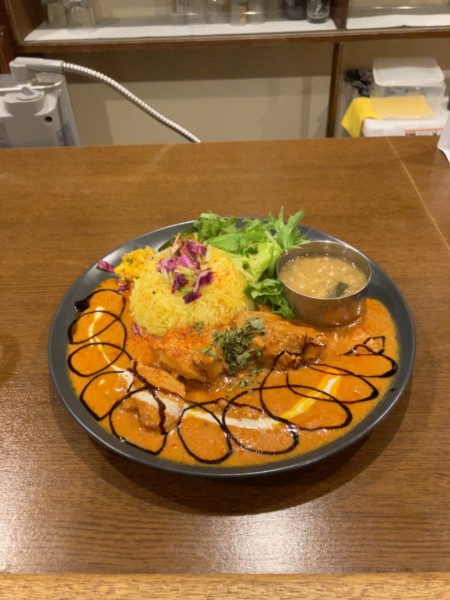 「バターチキンカレー　¥1000」@東京間借りカレー シモカワスパイス 新宿店の写真
