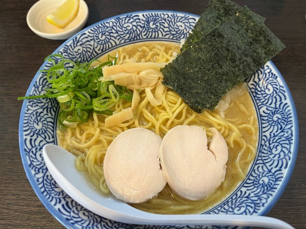 「濃厚鶏醤油らーめん大盛固め950円」@麺匠なべすけの写真