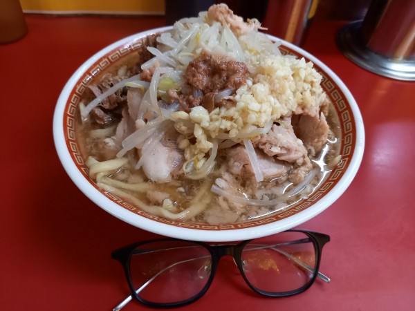 「小ラーメン豚W入り(野菜・にんにく・アブラ)」@ラーメン二郎 目黒店の写真
