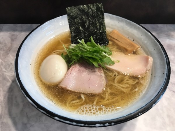 「味玉潮らーめん」@麺響万蕾の写真