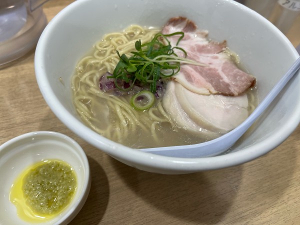 「冷やし貝麺 山葵と帆立の自家製オイル添え」@貝麺みかわの写真