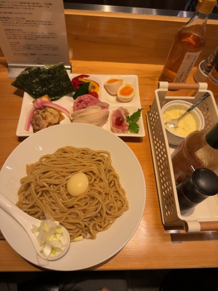 「白美卵のまぜSOBA大　特製トッピング」@Ginza Noodles むぎとオリーブの写真