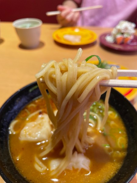 「濃厚えび味噌ワンタンメン　￥４１０」@スシロー 天王寺店の写真