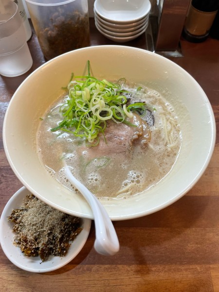 「博多豚骨ラーメン」@幸心堂の写真