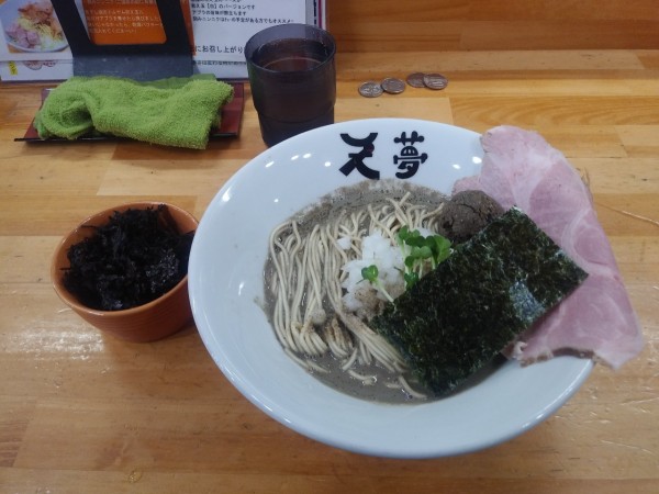 「ヤバニボ醤油　煮干し愛　岩のり　1080+50+100円」@めんや天夢の写真