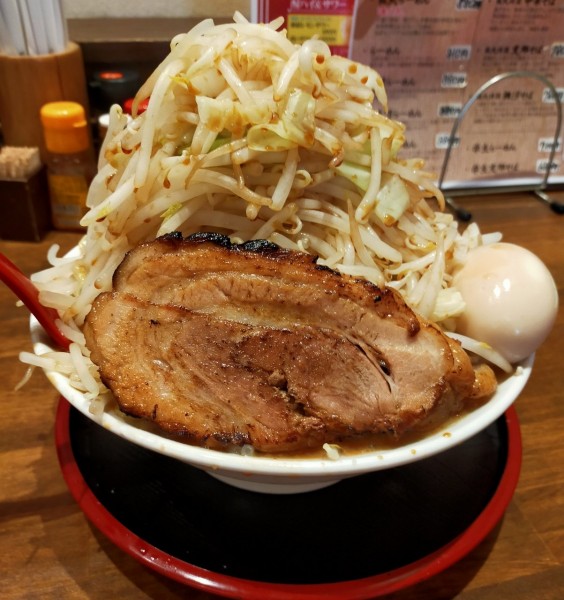 「龍丸ラーメンしょうゆ　麺野菜大盛　880円」@麺屋 龍丸の写真