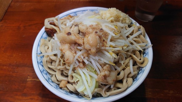 「ラーメン大600g/ニンニク/脂増し」@蓮爾 新町一丁目店の写真