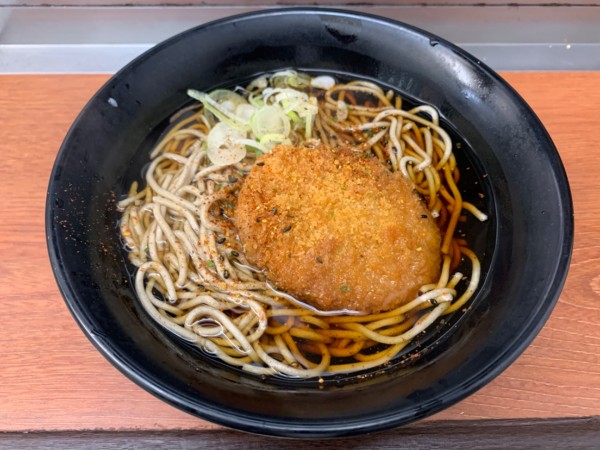 「コロッケそば 420円」@菜の花そば 千葉西口店の写真