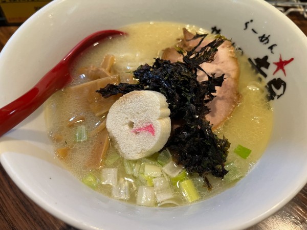「塩ラーメン（大）：600円」@らーめん サッポロ赤星の写真