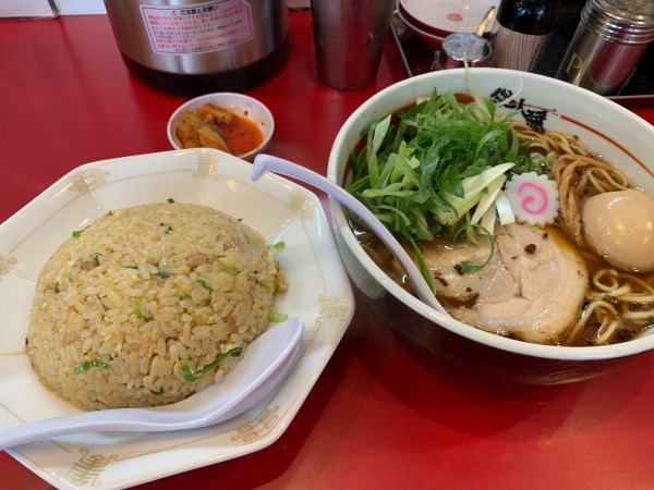 「焼き飯セット（黒大醤・ネギ小盛り、味玉）」@総大醤の写真