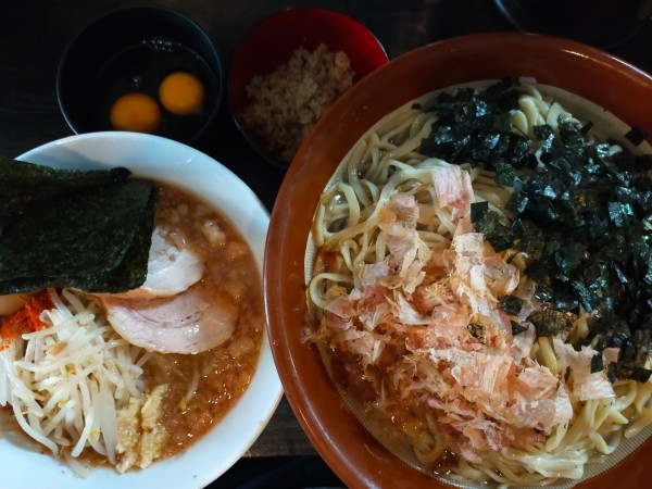 「【限定】昆布水つけ麺大1350円(1kg)+生姜生卵120円」@豚星。の写真