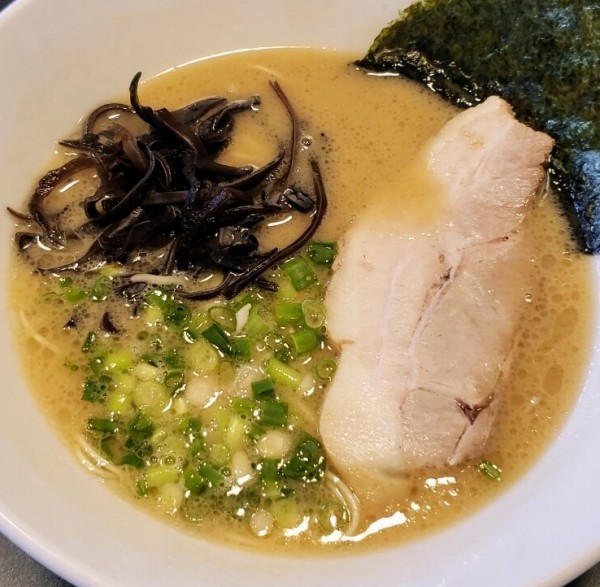 「茨城豚骨 新味 780円+替玉 100円」@茨城豚骨 とんこつ家 高菜の写真