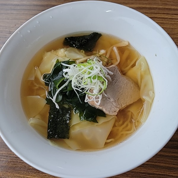 「ワンタンメン」@神子田朝市食堂の写真