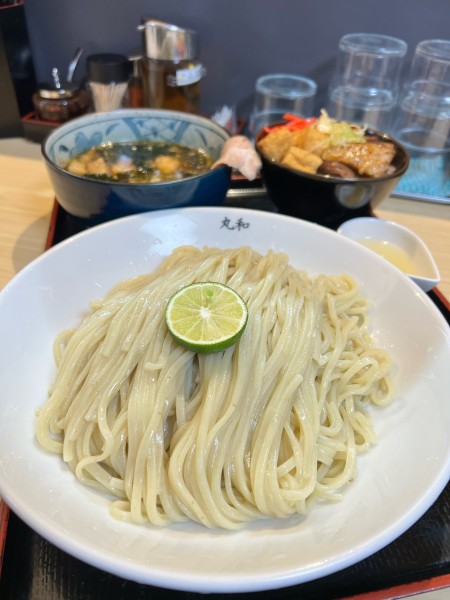 「嘉六すだちつけ麺」@つけ麺丸和 各務原分店の写真