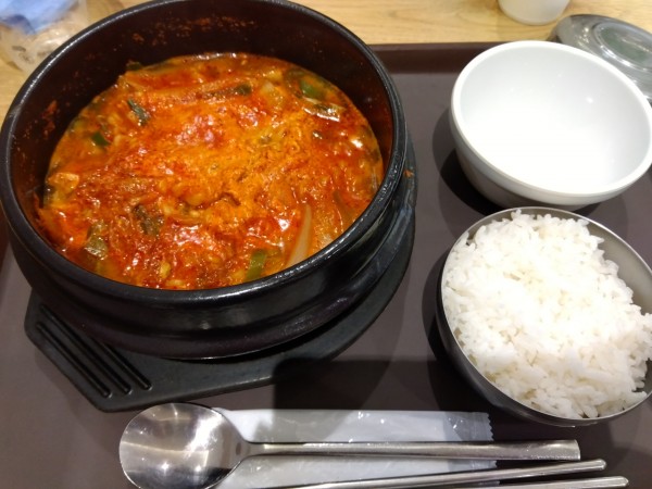 「豚キムチラーメンスンドゥプ+ライス」@韓国料理bibim' 酒々井プレミアム・アウトレット店の写真