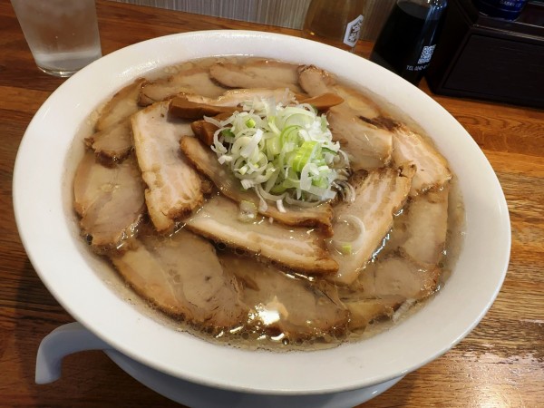 「会津山塩チャーシューメン（普通麺）」@うえんで食堂の写真