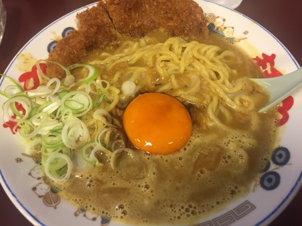 「カツカレーラーメン」@らー麺やの写真