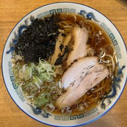 朝ラー　醤油　750円