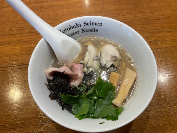 「芳醇牡蠣そば」@寿製麺よしかわ 川越店の写真