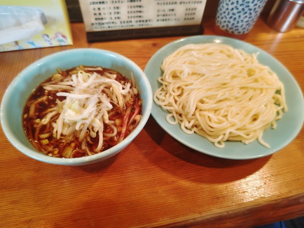 「野菜入り９００円お酢抜き」@つけそば屋 麺楽の写真
