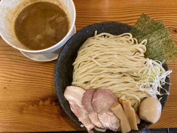 「特製つけ麺　麺大盛(200g追加)柚子胡椒　計1400円」@つけ麺 一滴の写真