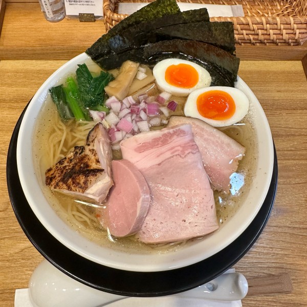 「特製塩さくらラーメン」@麺屋 さくらの写真