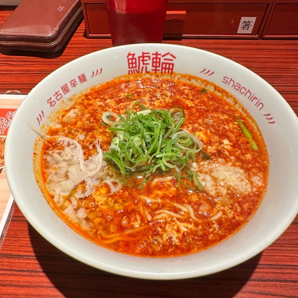 「旨辛にんにくラーメン」@名古屋辛麺 鯱輪の写真