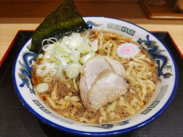 「新中華そば」@舎鈴 赤坂インターシティAIR店の写真