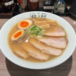 全部のせ醤油らーめん