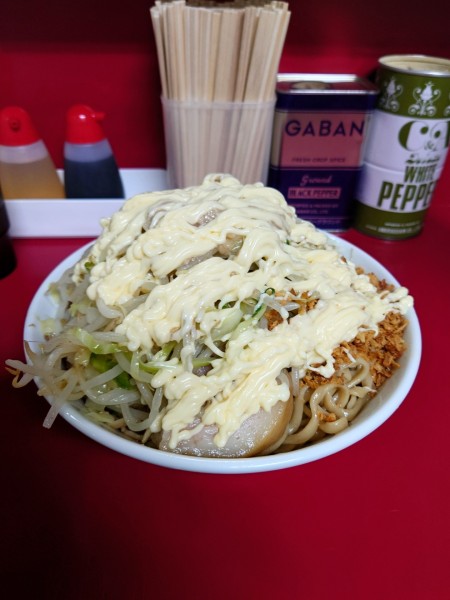 「大つけ味冷汁なし マヨビィィムッ  野菜 ニンニク 油」@ラーメン二郎 中山駅前店の写真