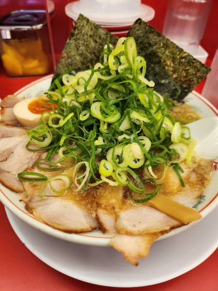 「特製醤油全部のせラーメン」@ラーメン魁力屋 北山店の写真