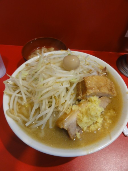 「味噌󠄀少な目980円ニンニク、その他」@麺屋HEROの写真