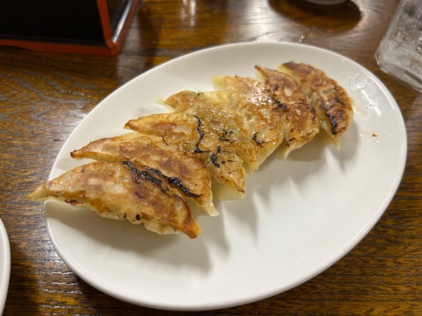 「チーズ餃子(7個)750円 他」@さっぽろ桃園 千歳駅前店の写真