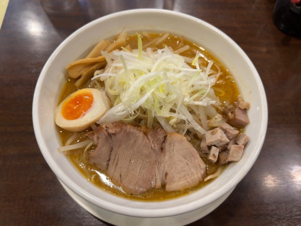 「特製味噌らーめん＋野菜増し」@北海道らーめん さつほろ 松戸本店の写真