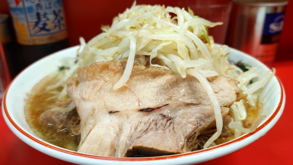「大ラーメン(ヤサイカラメ)¥650」@ラーメン二郎 三田本店の写真
