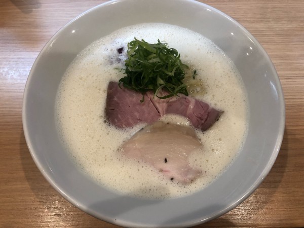 「泡系鶏白湯SOBA」@中華SOBA 惠ばらの写真