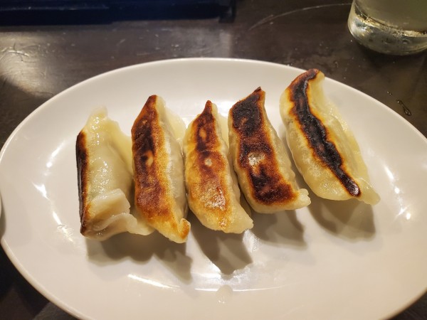 「焼餃子」@香港厨房 伊勢佐木町店の写真