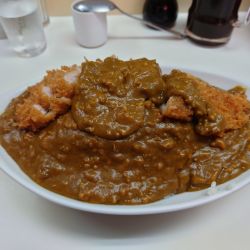 ジャンボカツカレー¥800