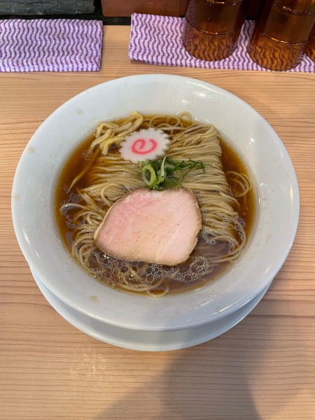 「貝だし醤油ラーメン(880円)」@クラム&チキンヌードル クラチキの写真