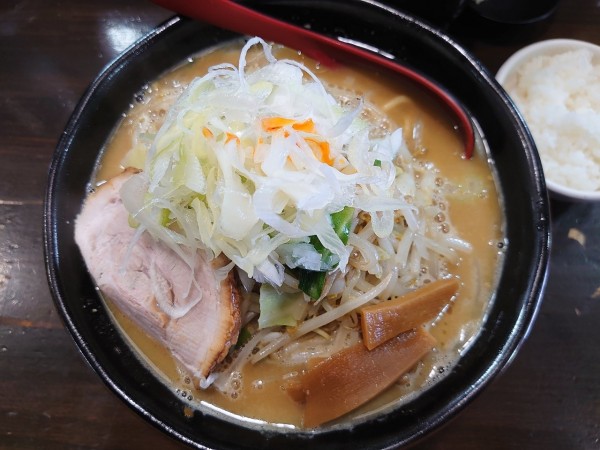 「味噌ラーメン　大盛り　野菜マシ」@麺処 花田 池袋店の写真