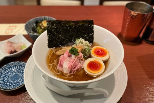 「【限定】冷やし煮干らぁ麺¥1100」@酒肴場 屯の写真